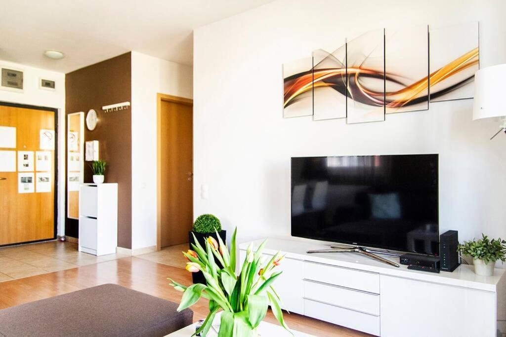 Vip Mini Resort,Private Parking & Balcony 布达佩斯 外观 照片