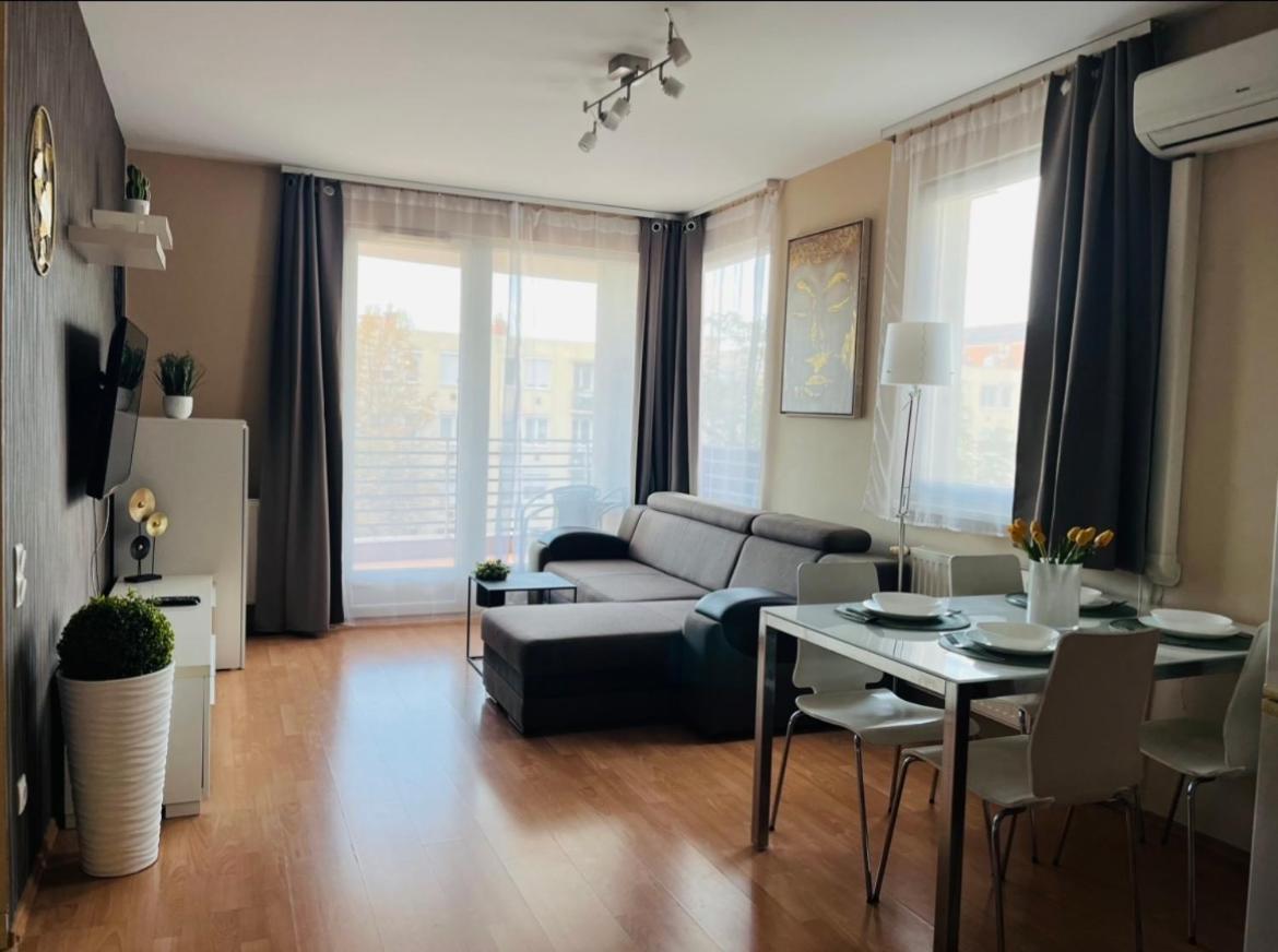 Vip Mini Resort,Private Parking & Balcony 布达佩斯 外观 照片